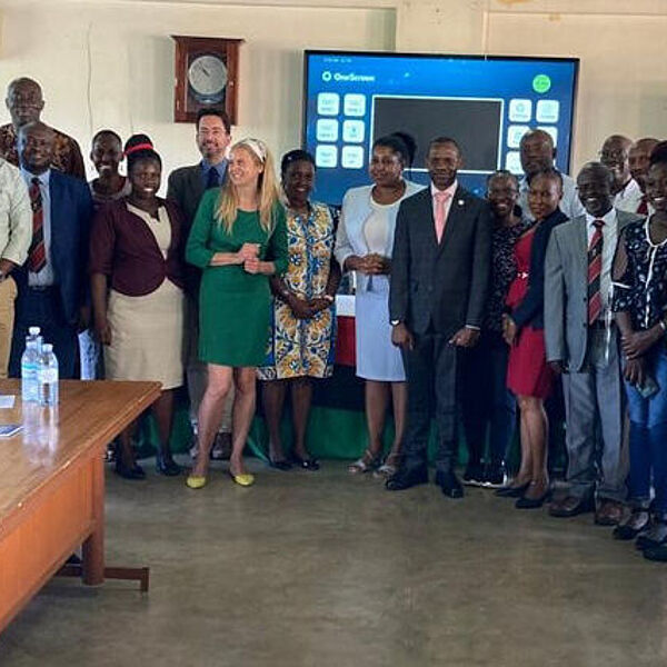 Vertreter*innen der teilnehmenden Universitäten und Institute trafen sich für den Projektauftakt zu einer Konferenz in Kampala, Uganda.