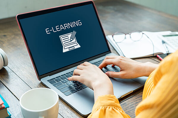 Laptop mit e-learning