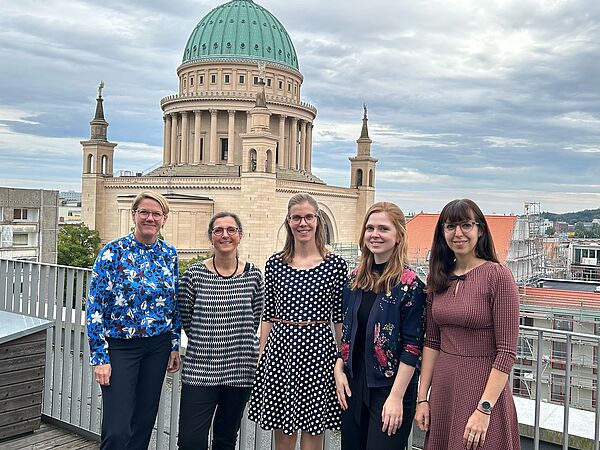 Gruppenfoto des Fekom-Teams