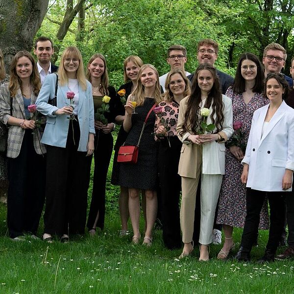 Gruppenfoto Absolventinnen und Absolventen 2022-2023