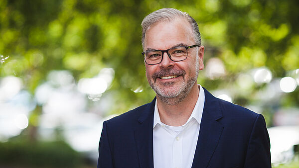 Prof. Dr. Frank Lobigs