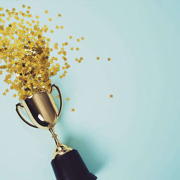 Pokal (Bild: Kristina Ratobilska/iStock) 